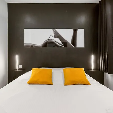 Lovespa Port Ambonne - Terrasse - Parking - Clim - Village Naturiste * Agde